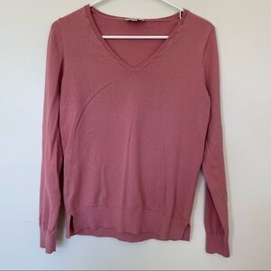 Loft Outlet Pink Long Sleeve V-Neck Light Weight Top. Size Small.
